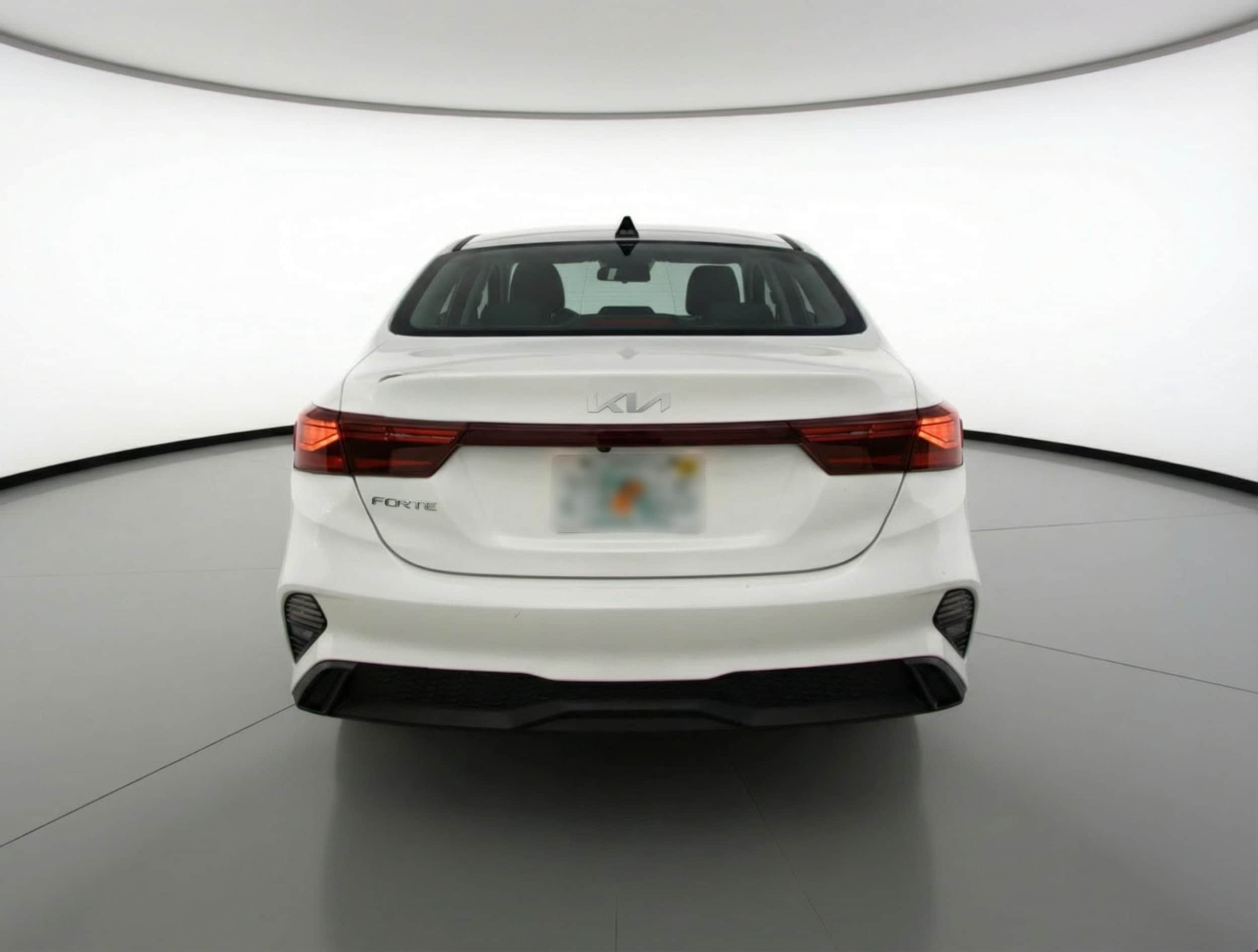 Thumbnail: 2024 Kia Forte - 6