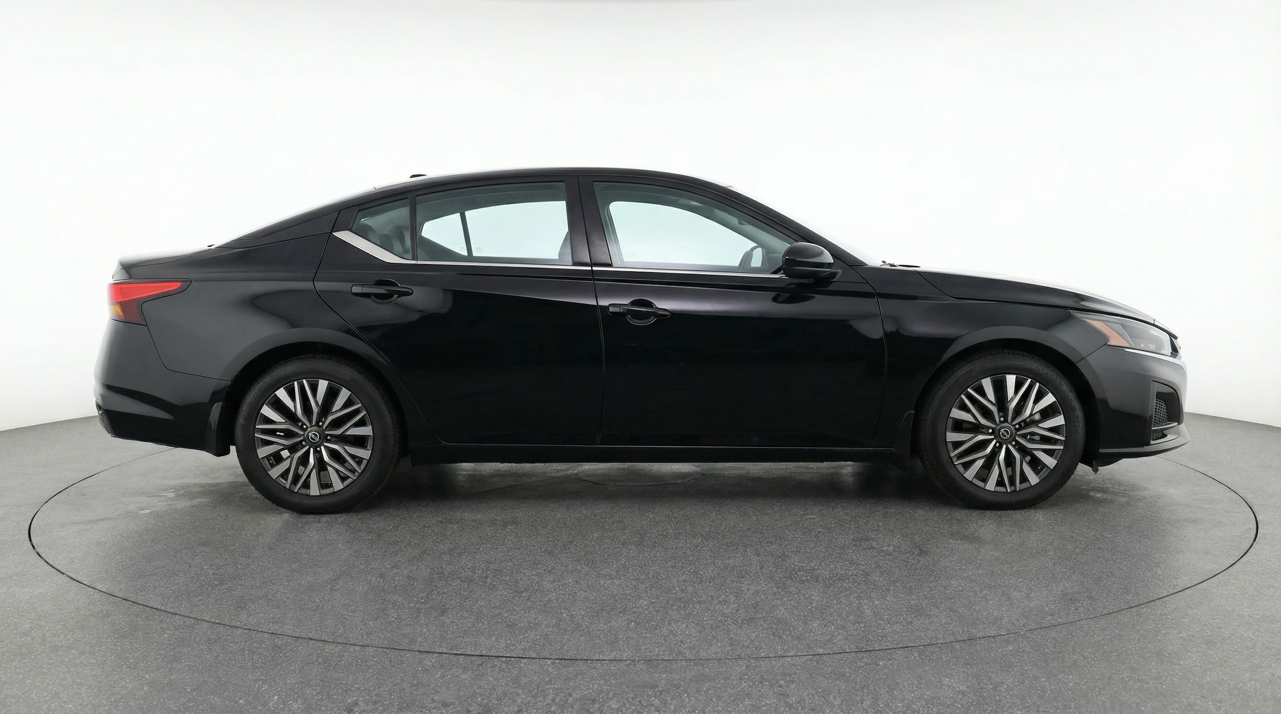 Thumbnail: 2025 Nissan Altima - 8