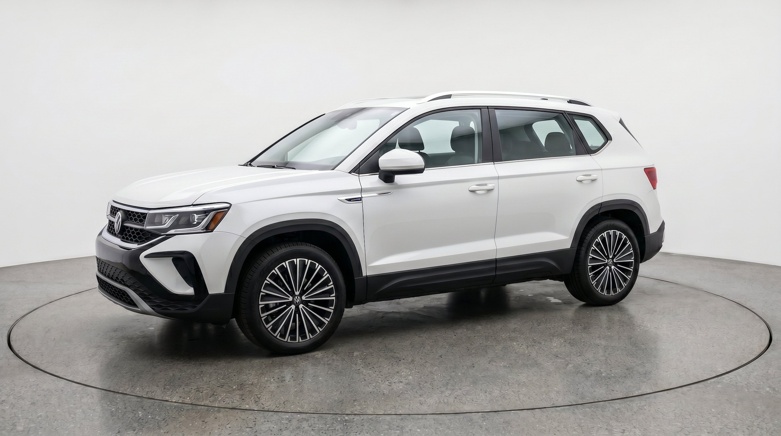 Thumbnail: 2026 Volkswagen Taos - 3
