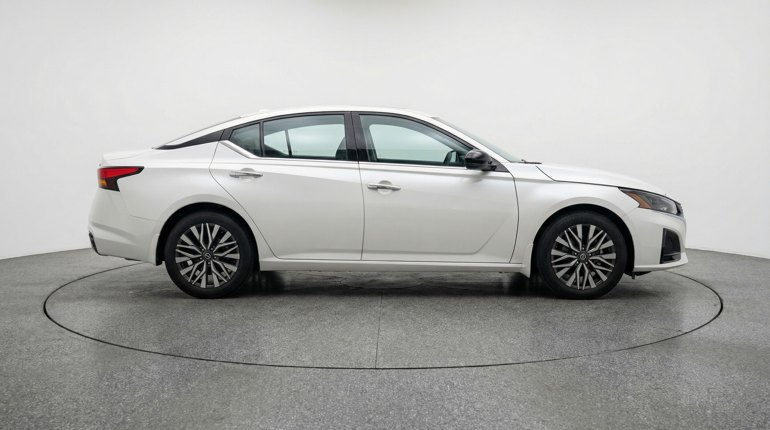 Thumbnail: 2025 Nissan Altima - 8