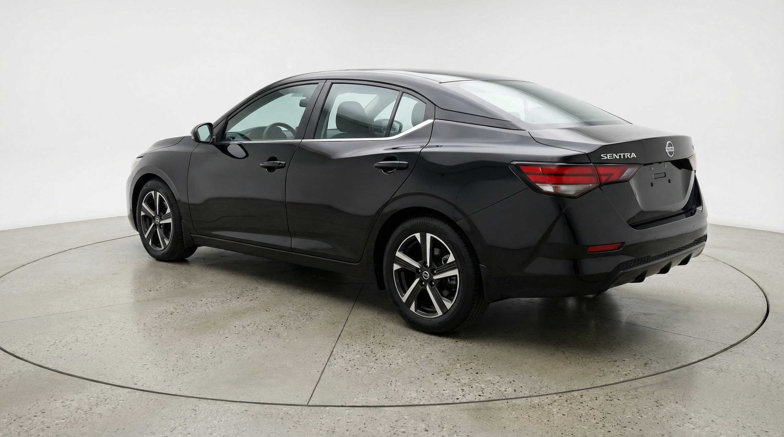 Thumbnail: 2025 Nissan Sentra - 5