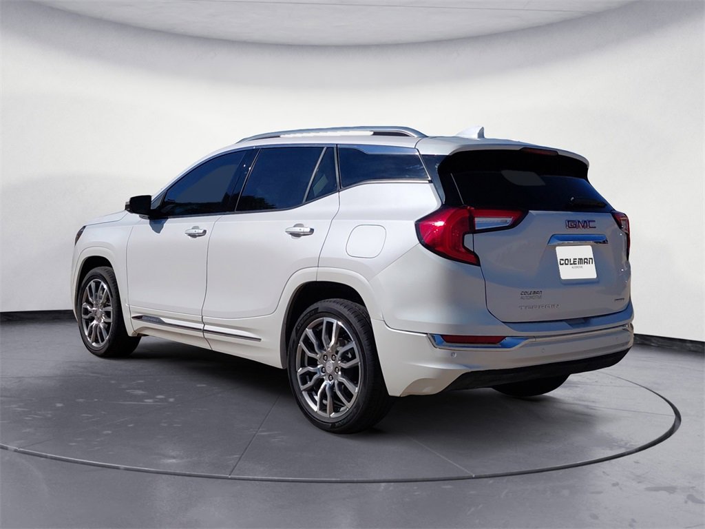 2024 Gmc Terrain Denali photo 2
