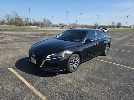 2025 Nissan Altima SV Sedan