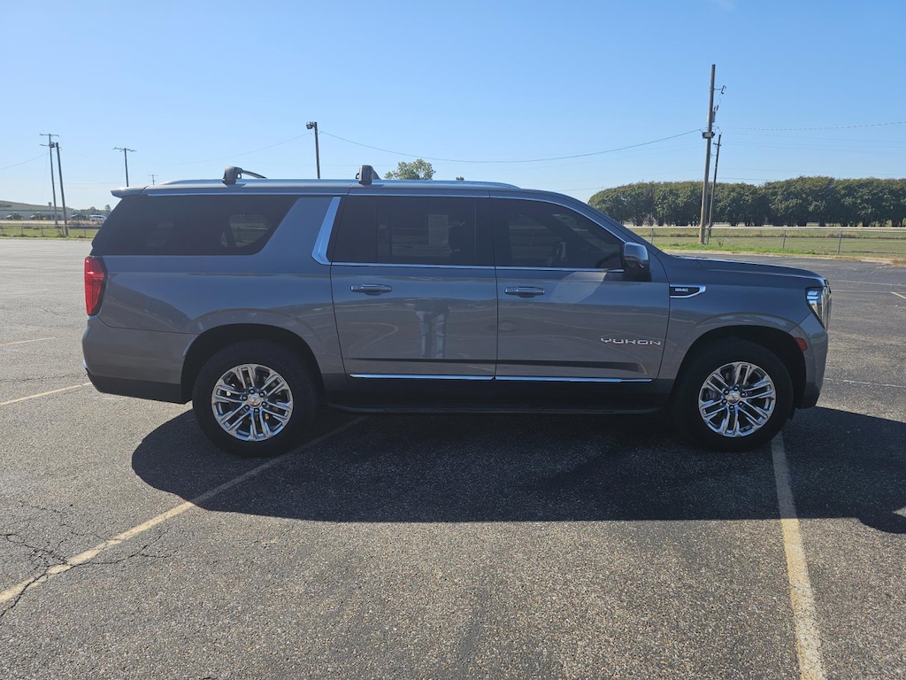 Used 2022 GMC Yukon XL SLT SUV