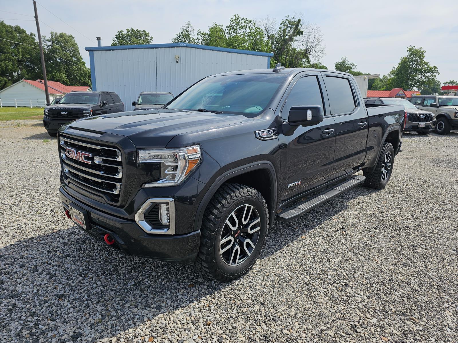 2020 GMC Sierra 4WD Crew Cab Standard Box AT4's photo