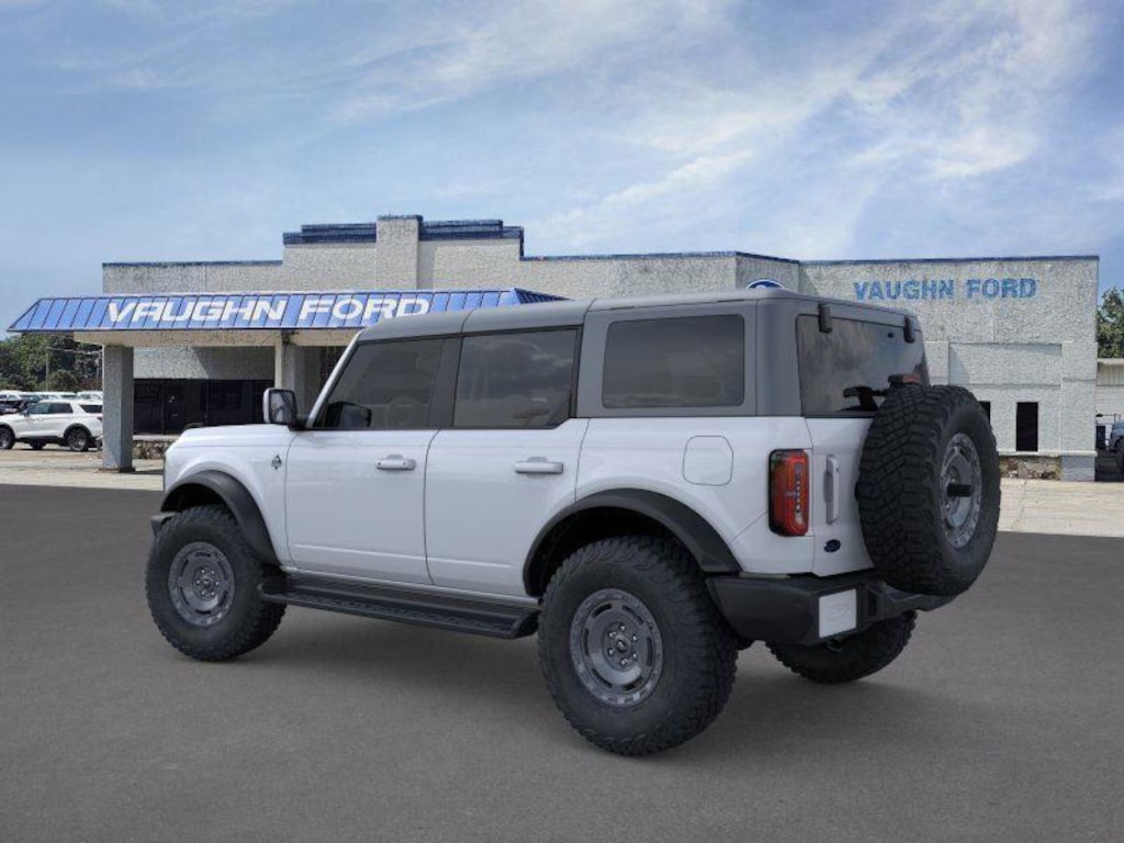 New 2025 Ford Bronco Outer Banks SUV