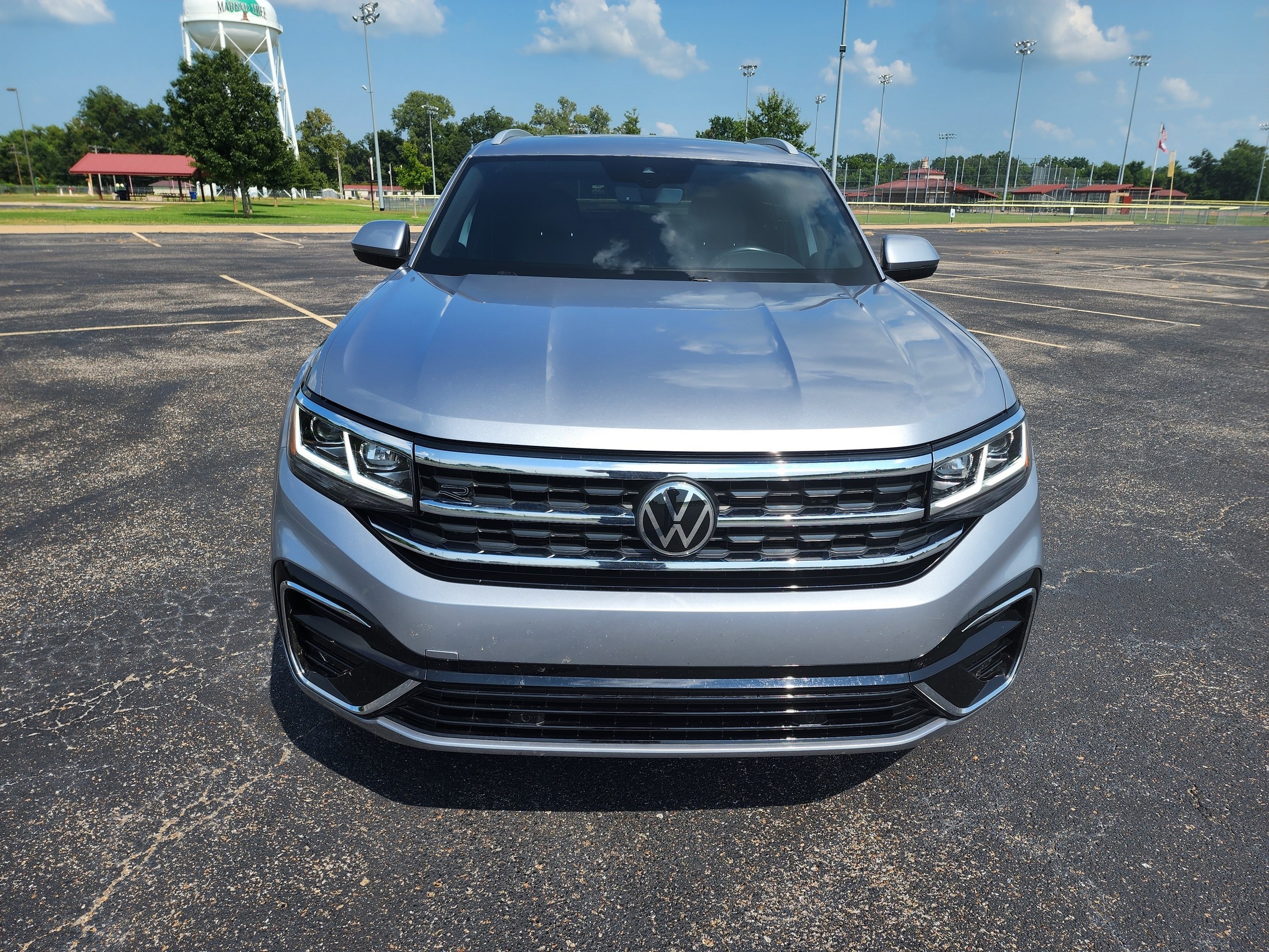 Used 2022 Volkswagen Atlas Cross Sport SEL R-Line with VIN 1V2SE2CA3NC214706 for sale in Marked Tree, AR