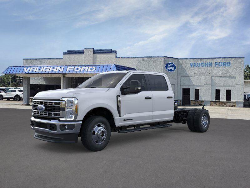 2026 Ford F-350 Super Duty Chassis Cab XL's photo