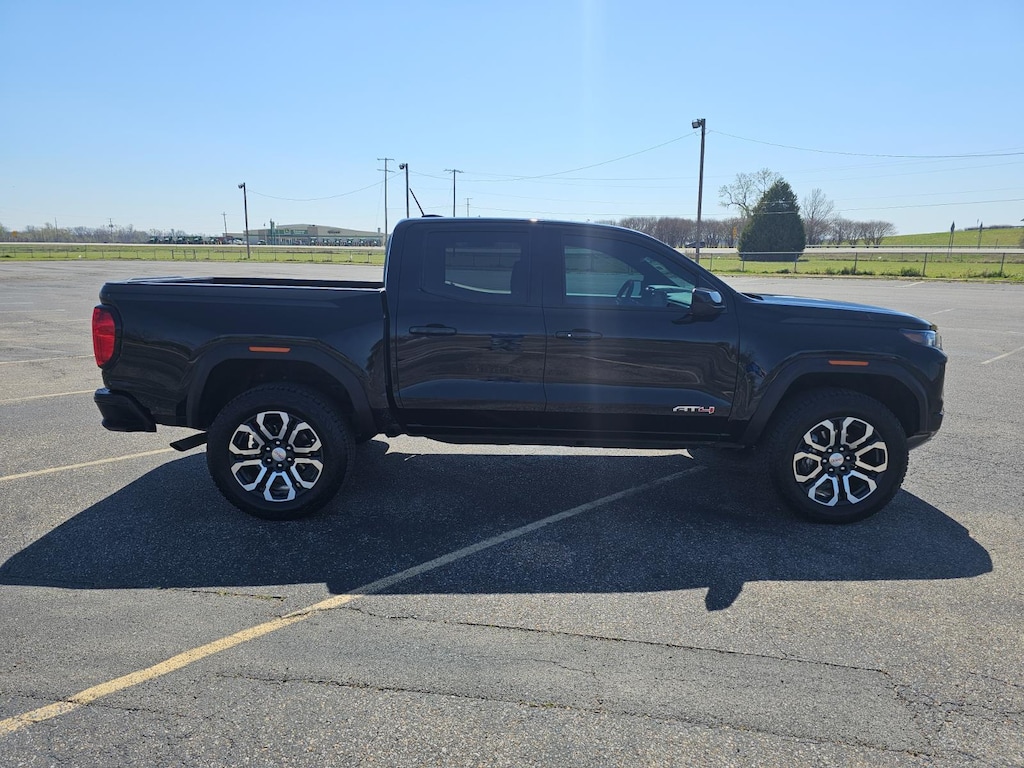 Used 2024 GMC Canyon 4WD AT4 Truck