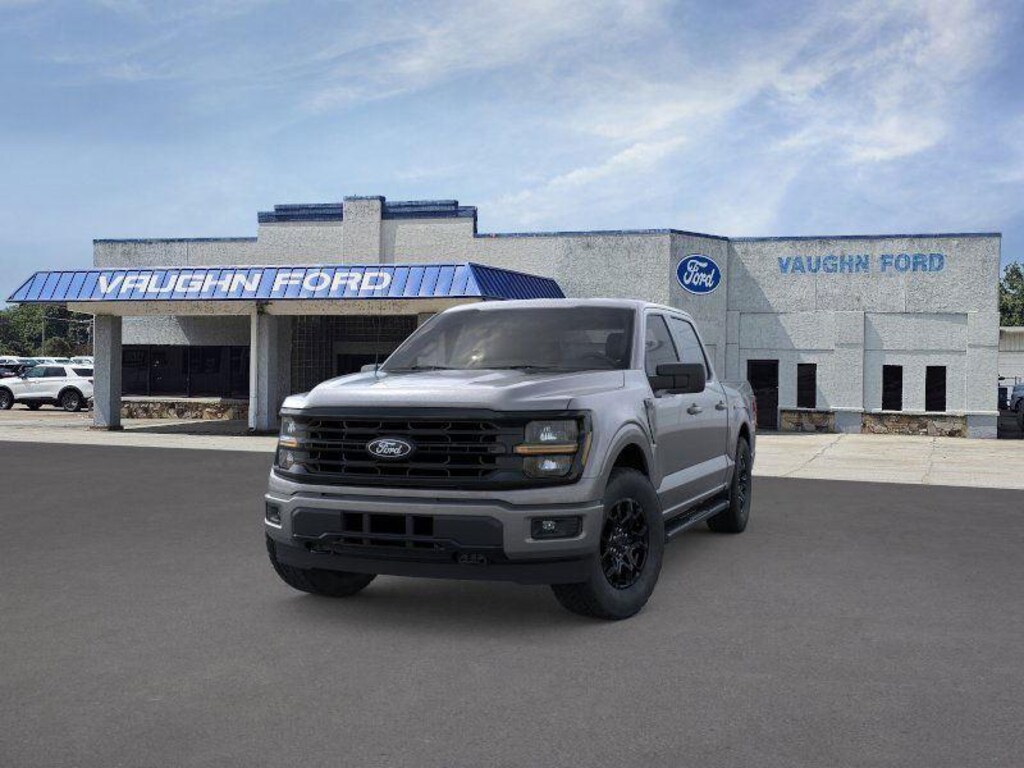 New 2025 Ford F-150 XLT Truck SuperCrew Cab