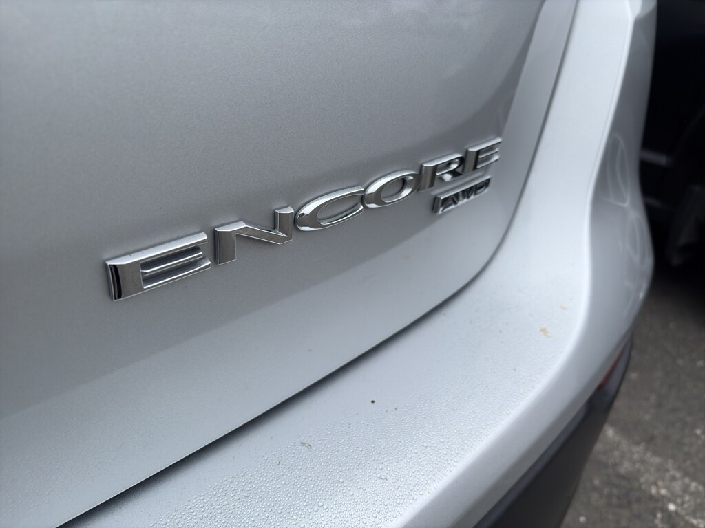 2022 Buick Encore Preferred photo 4