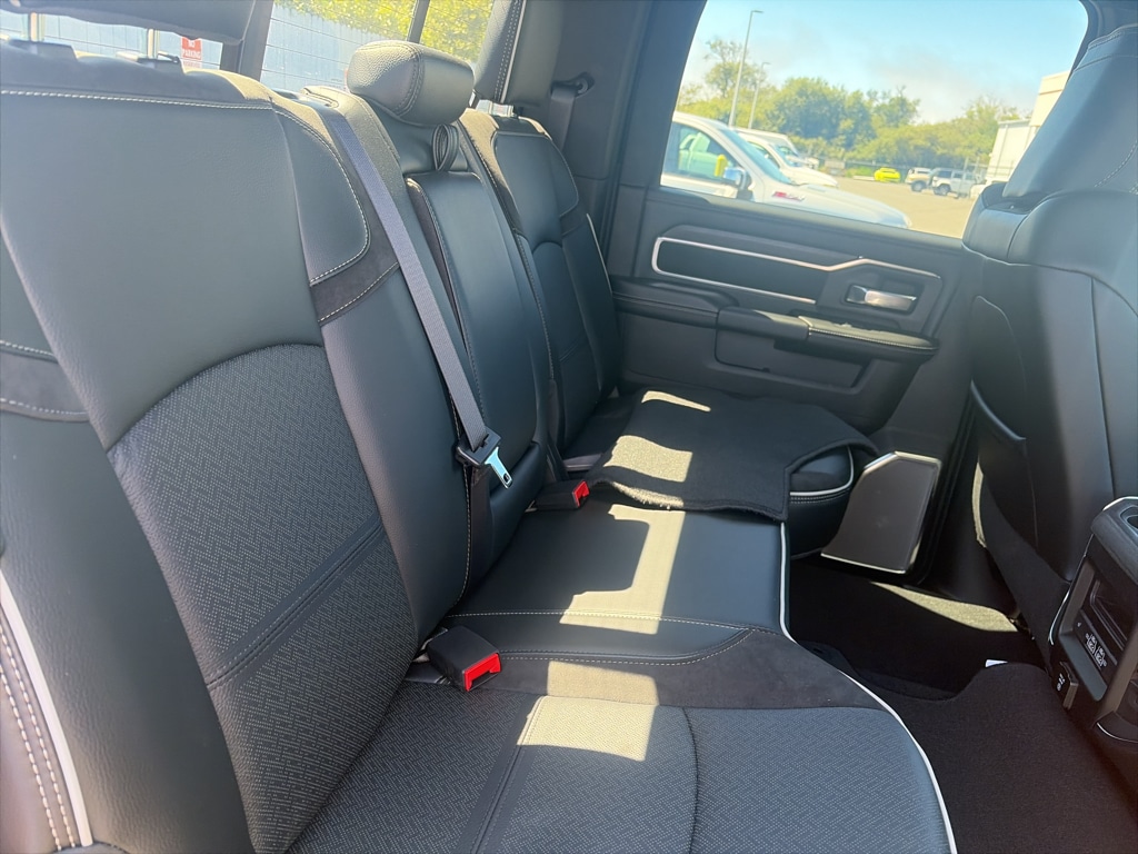 2026 RAM 2500 Laramie - Photo 23