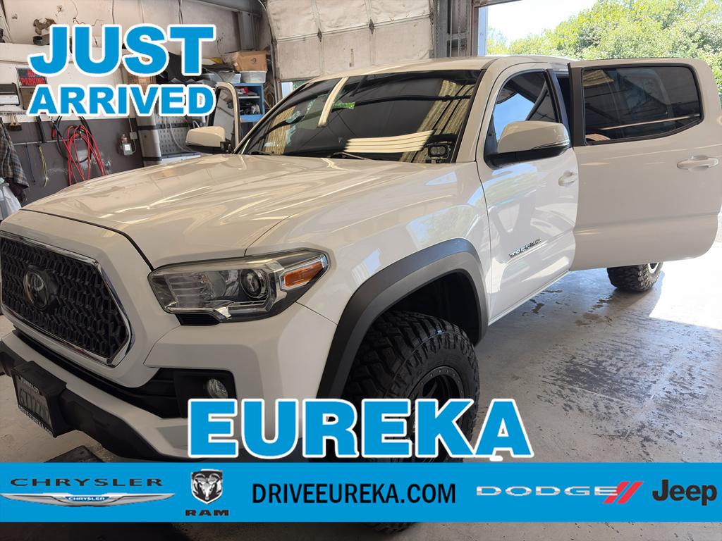 2018 Toyota Tacoma TRD Off Road Double Cab 4x4 V6 M/T SB's photo