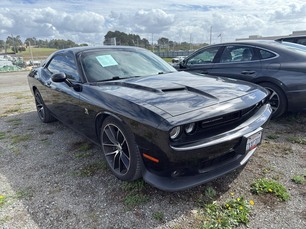2017 Dodge Challenger R/T 392 Scat Pack photo 2