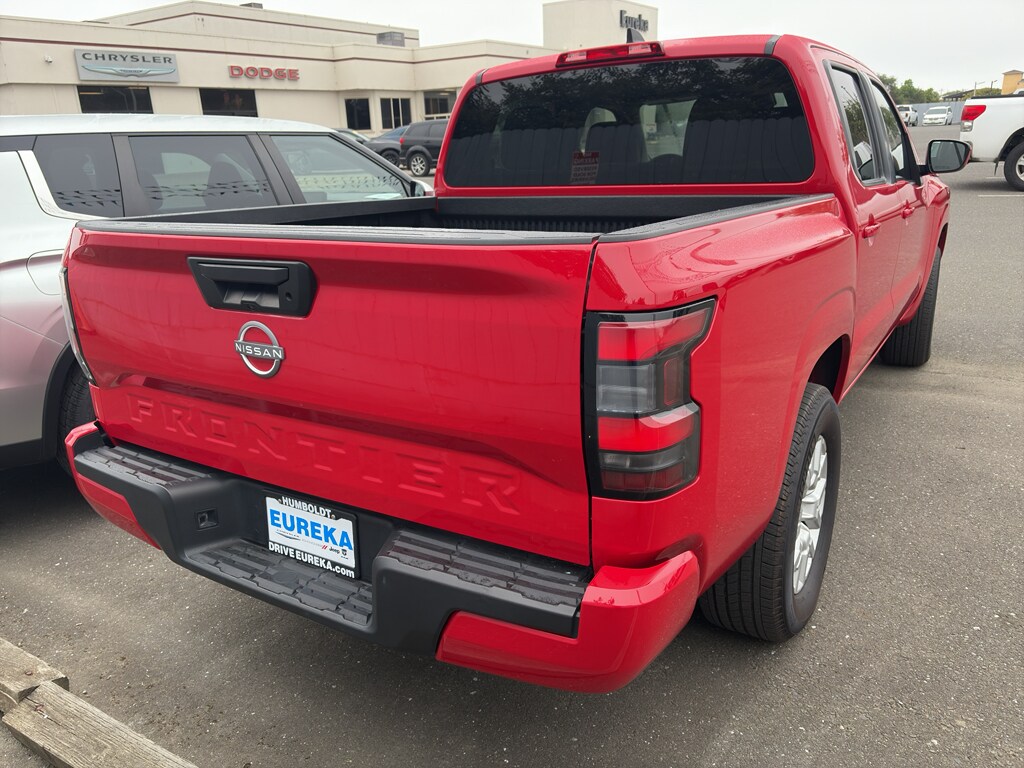 2023 Nissan Frontier SV photo 4