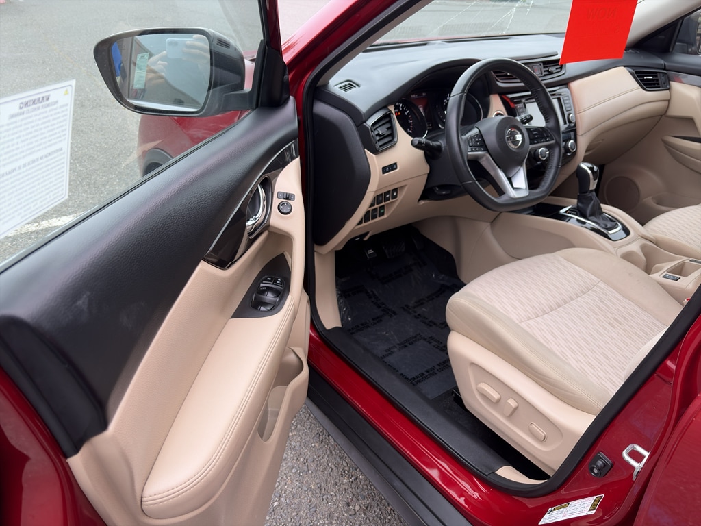 Used 2019 Nissan Rogue SV SUV