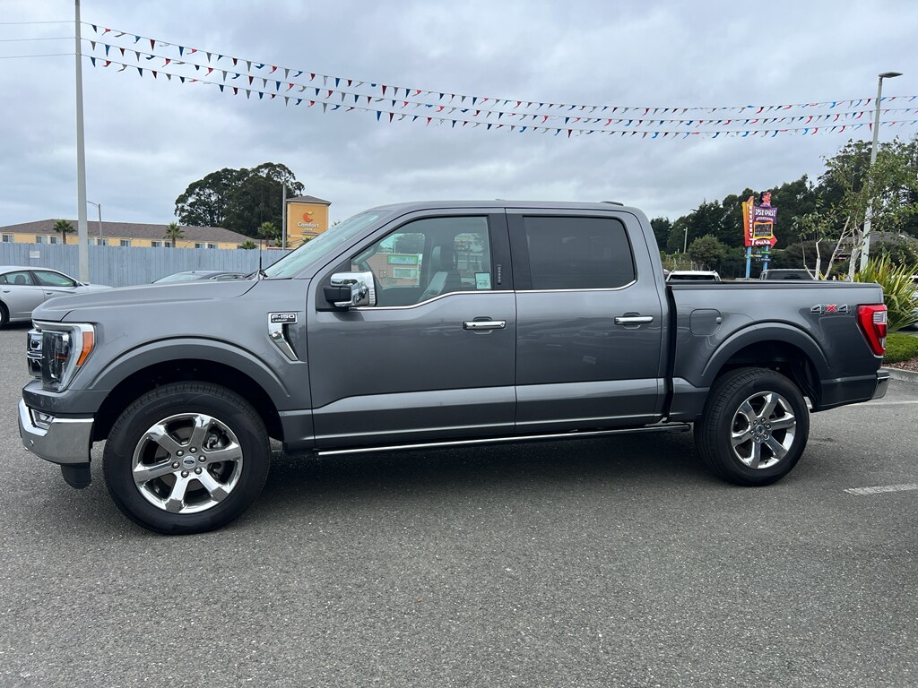 2023 Ford F-150 Lariat photo 2
