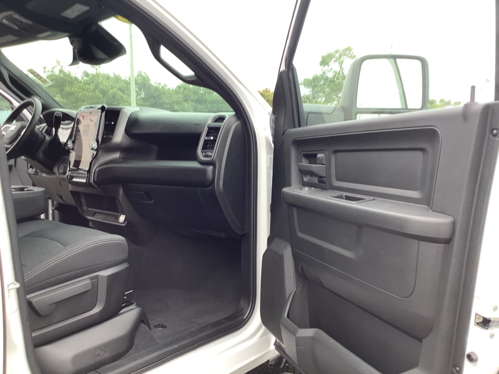 2025 RAM 2500 Tradesman - Photo 16