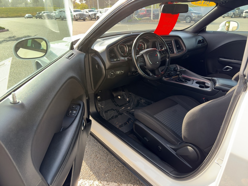 Used 2023 Dodge Challenger SXT Coupe