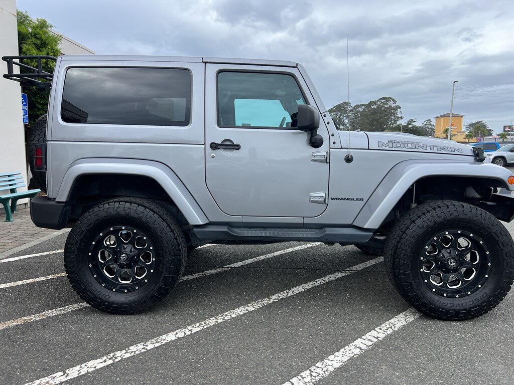 Used 2017 Jeep Wrangler JK Sahara 4x4 SUV