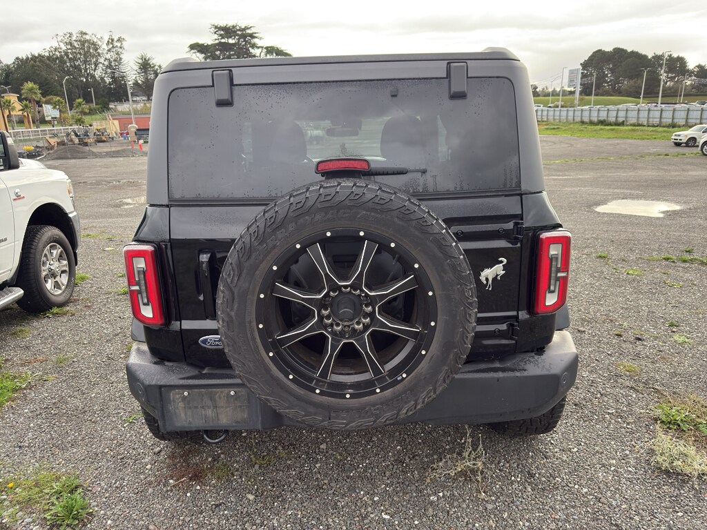 2022 Ford Bronco Outer Banks photo 3