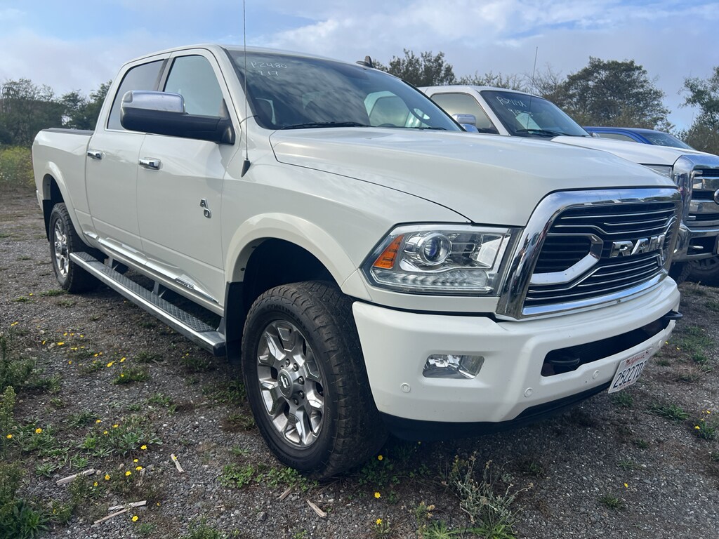 2016 Ram 2500 Longhorn photo 3