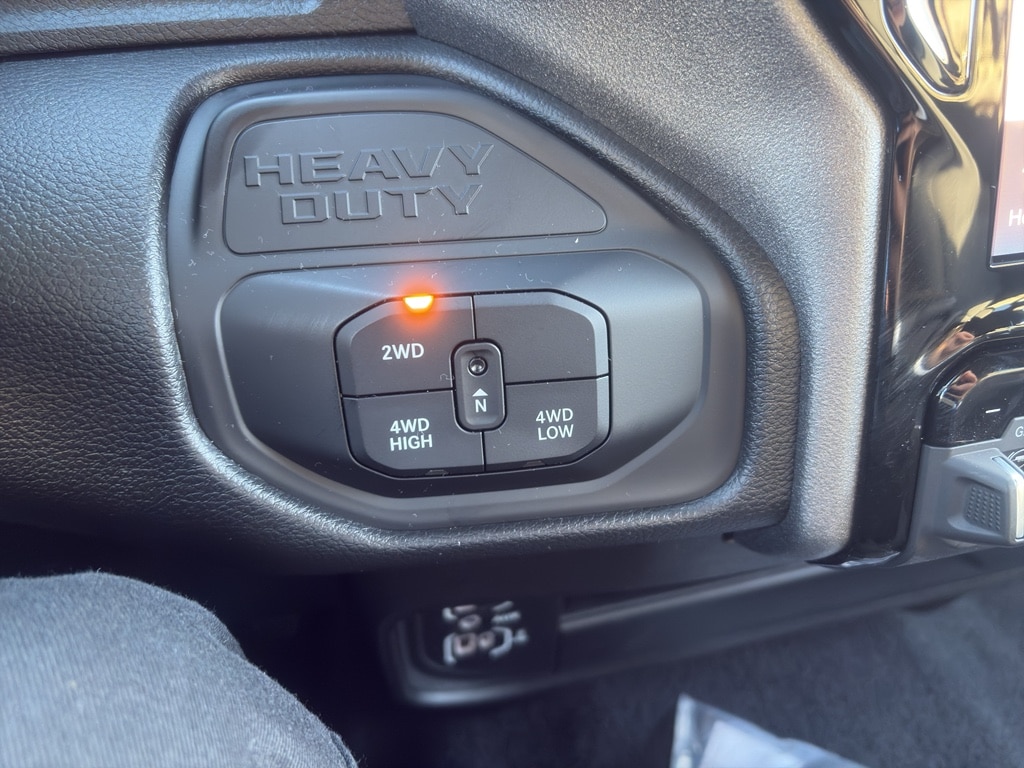 2026 RAM 3500 Tradesman - Photo 12