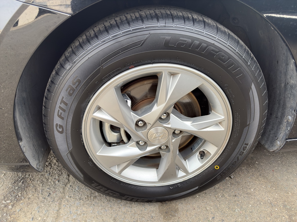 Used 2022 Hyundai Elantra SE with VIN 5NPLL4AG6NH061712 for sale in Eureka, CA