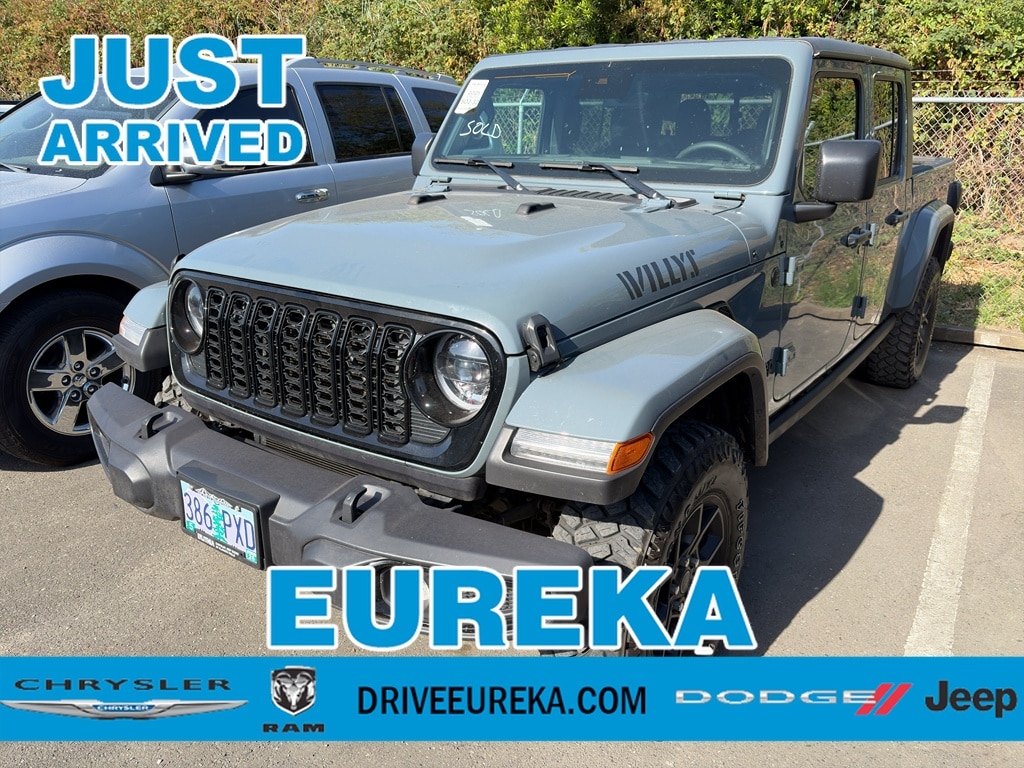 Used 2025 Jeep Gladiator Sport Truck Crew Cab
