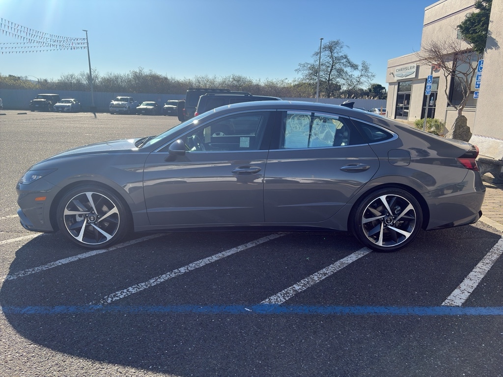 Used 2022 Hyundai Sonata SEL Plus Sedan