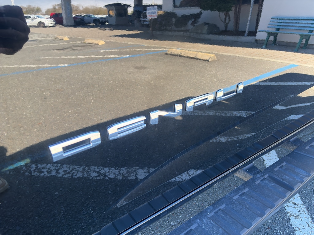 Used 2022 GMC Canyon Denali Truck Crew Cab
