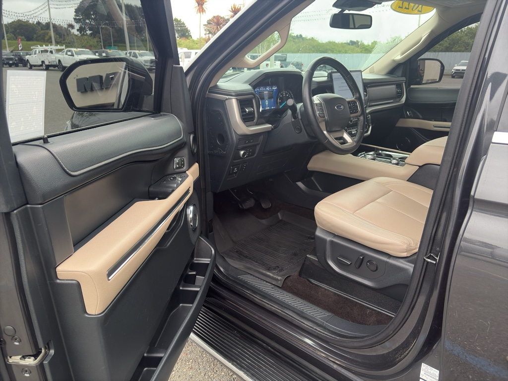 Used 2022 Ford Expedition XLT SUV