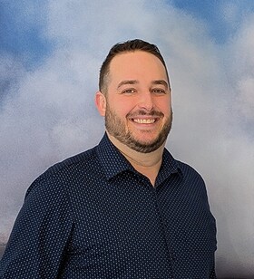 Staff member Sam Frank from ID_d8441f78597b
