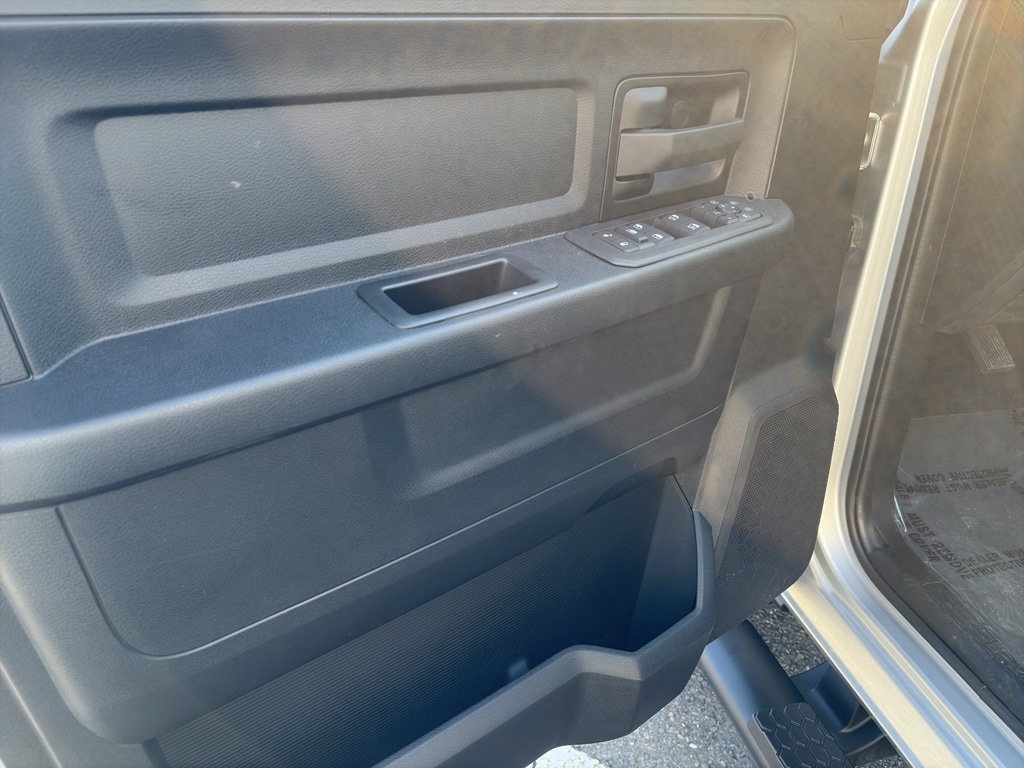 2026 RAM 3500 Tradesman - Photo 7