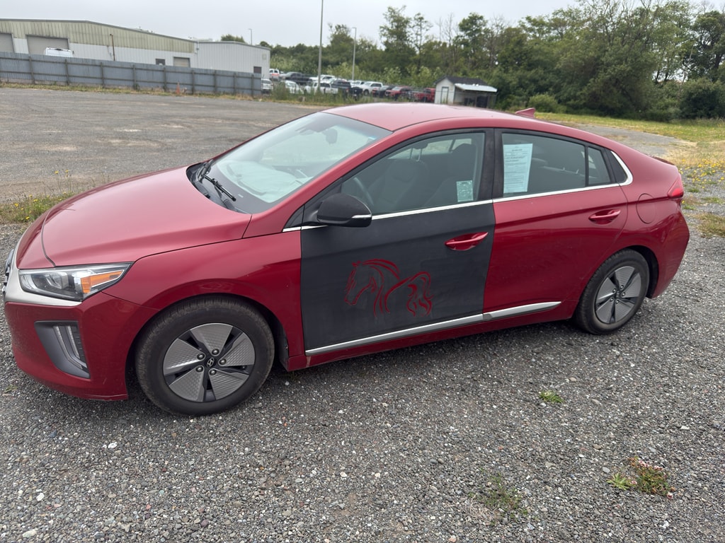 Used 2022 Hyundai Ioniq SE with VIN KMHC75LC4NU266354 for sale in Eureka, CA