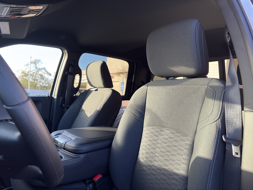 2026 RAM 3500 Tradesman - Photo 8