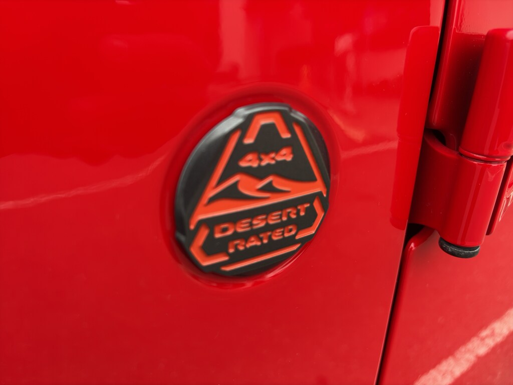 2023 Jeep Gladiator Mojave photo 2