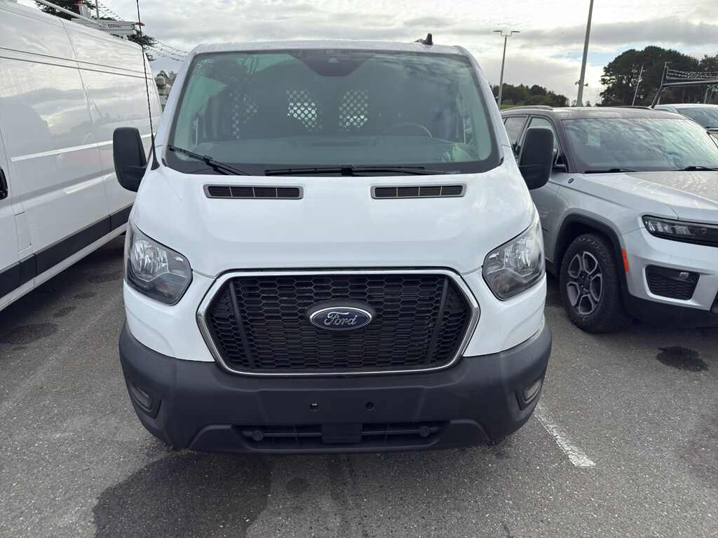 2023 Ford Transit photo 2