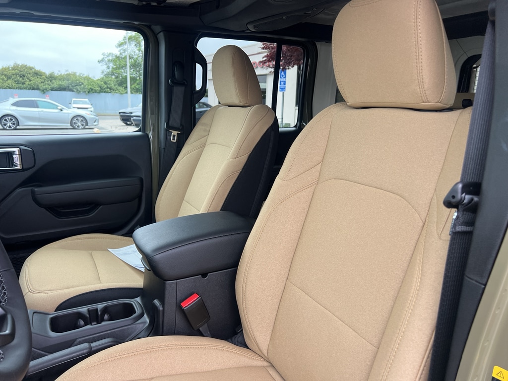 2025 Jeep Wrangler 4xe Willys '41 4XE - Photo 11