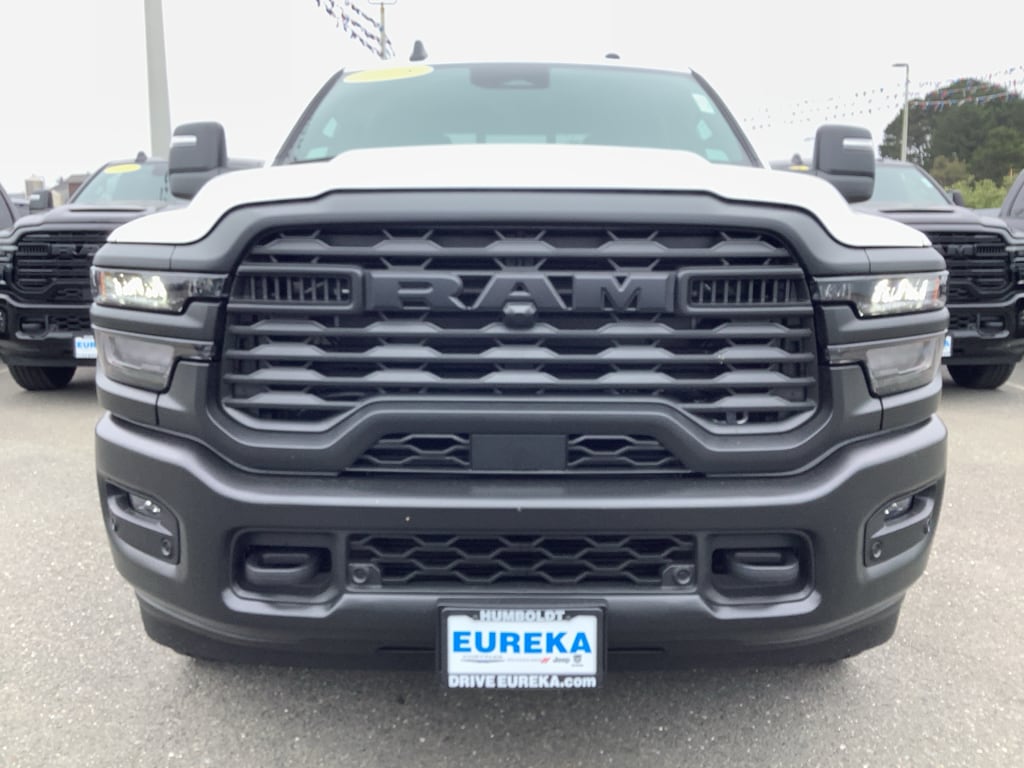 2025 RAM 2500 Tradesman - Photo 2