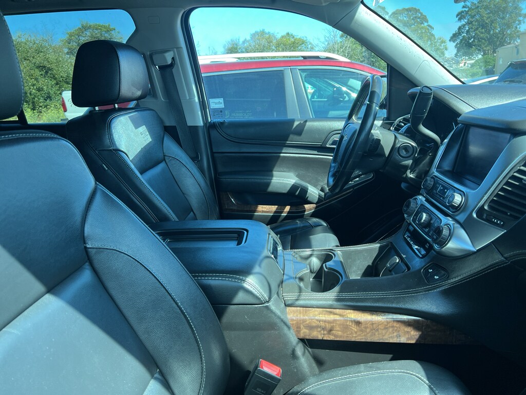 2020 Chevrolet Tahoe LT photo 3