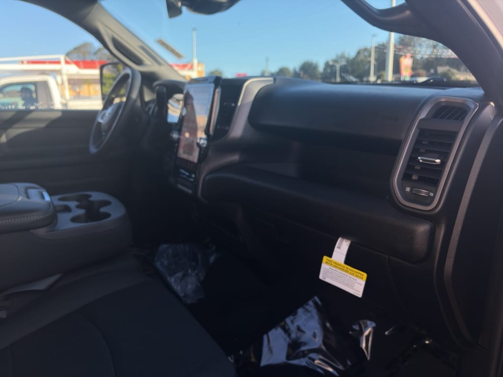 2026 RAM 3500 Tradesman - Photo 25