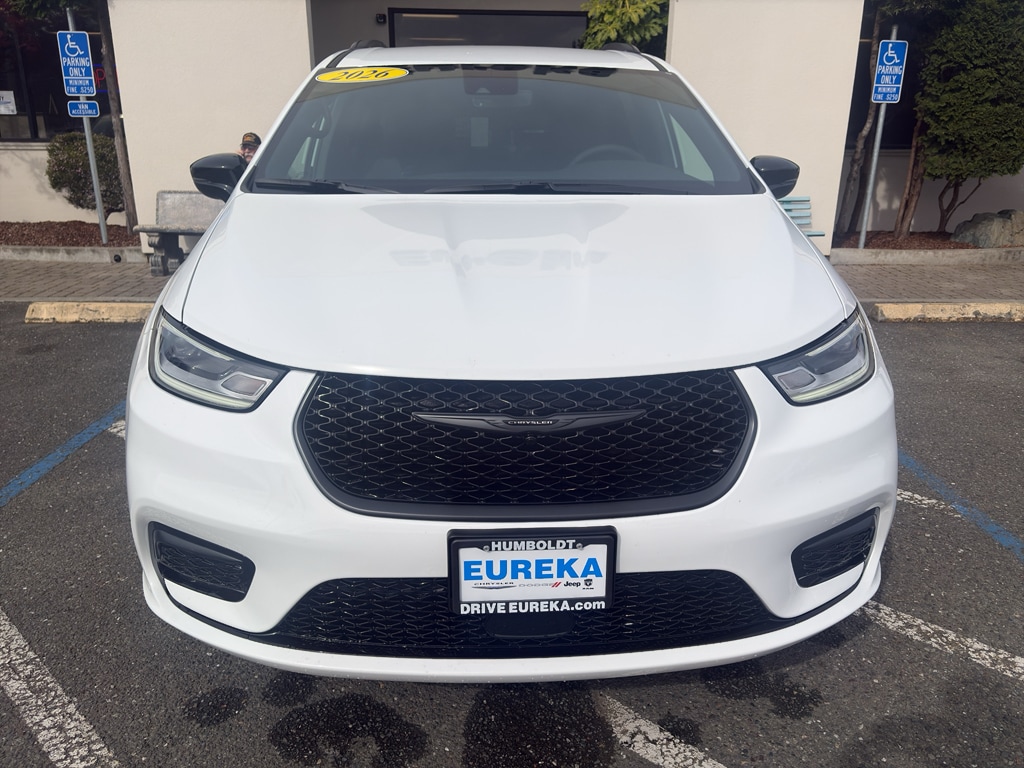 2026 Chrysler Pacifica Select - Photo 23