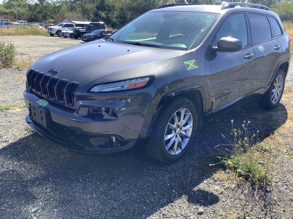 Used 2018 Jeep Cherokee Tech Connect with VIN 1C4PJLCB3JD589078 for sale in Eureka, CA