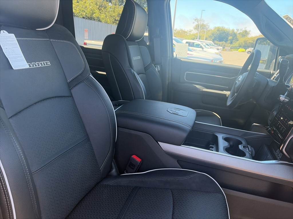 2026 RAM 2500 Laramie - Photo 26