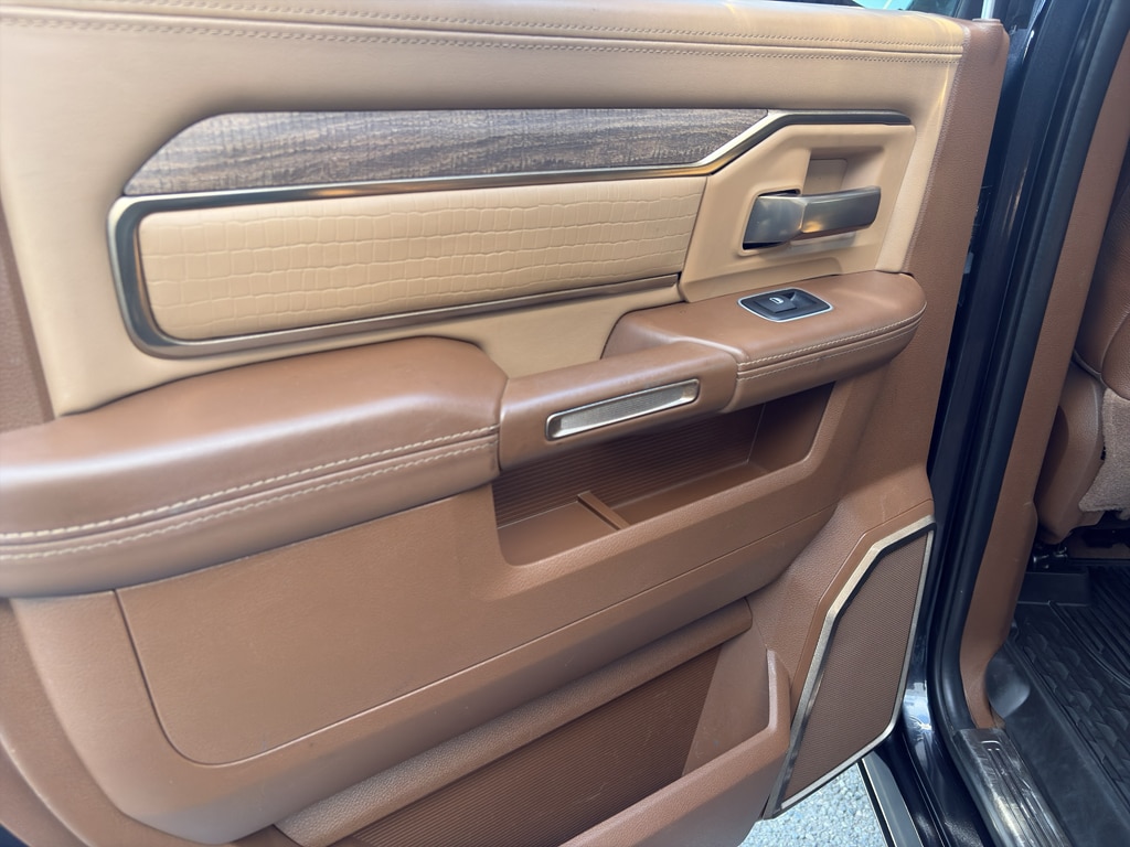 2021 RAM Ram 3500 Longhorn - Photo 18