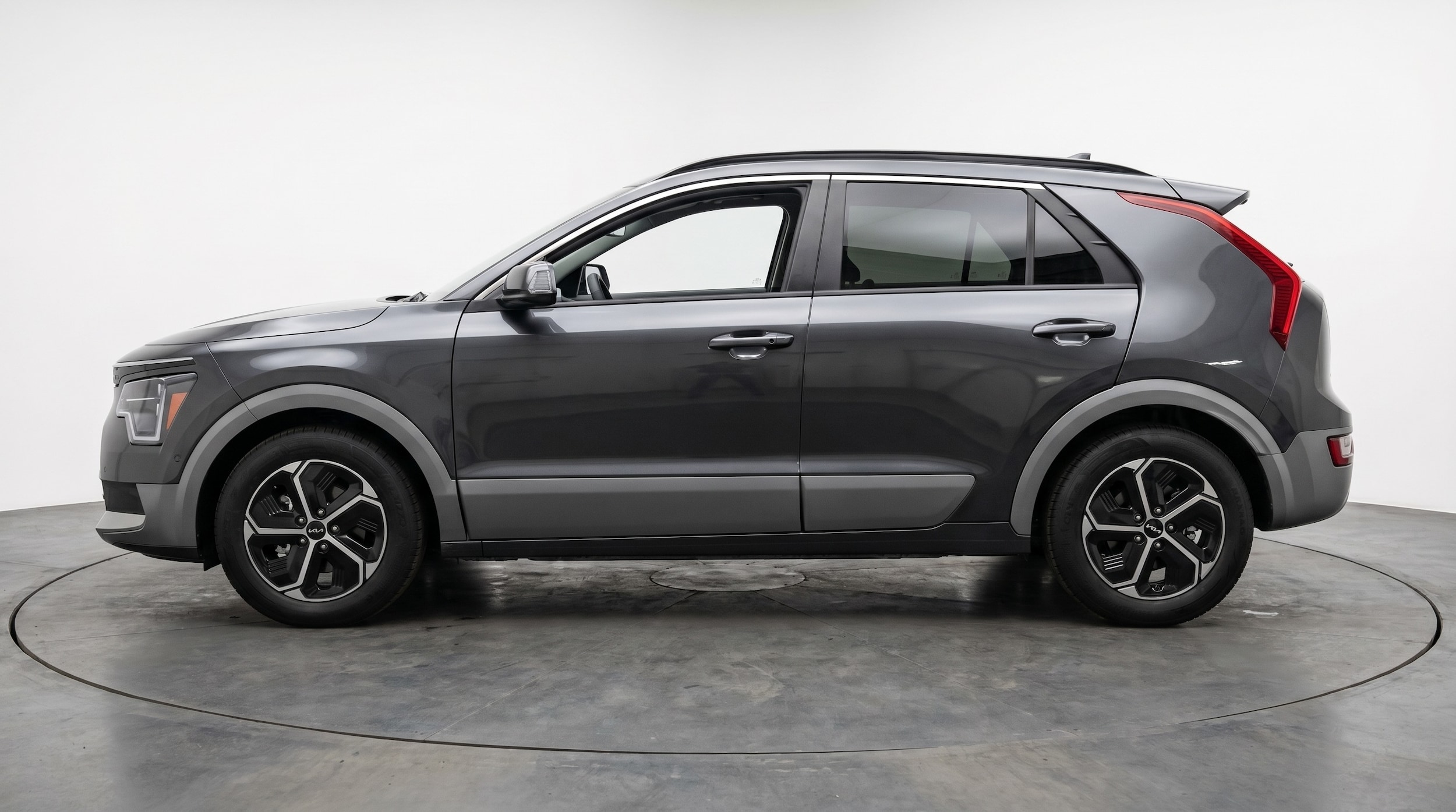 Thumbnail: 2026 Kia Niro - 4