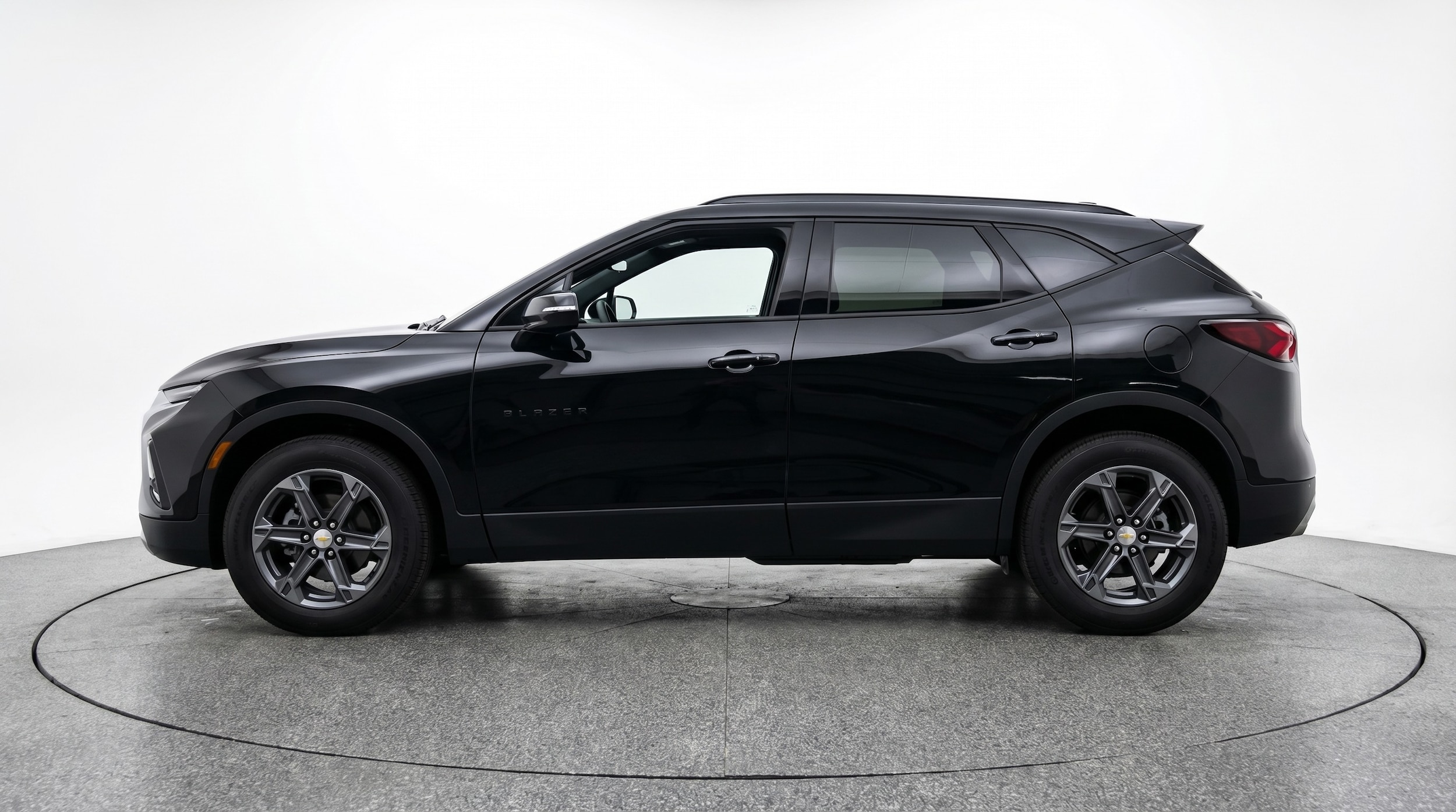 Thumbnail: 2025 Chevrolet Blazer - 4