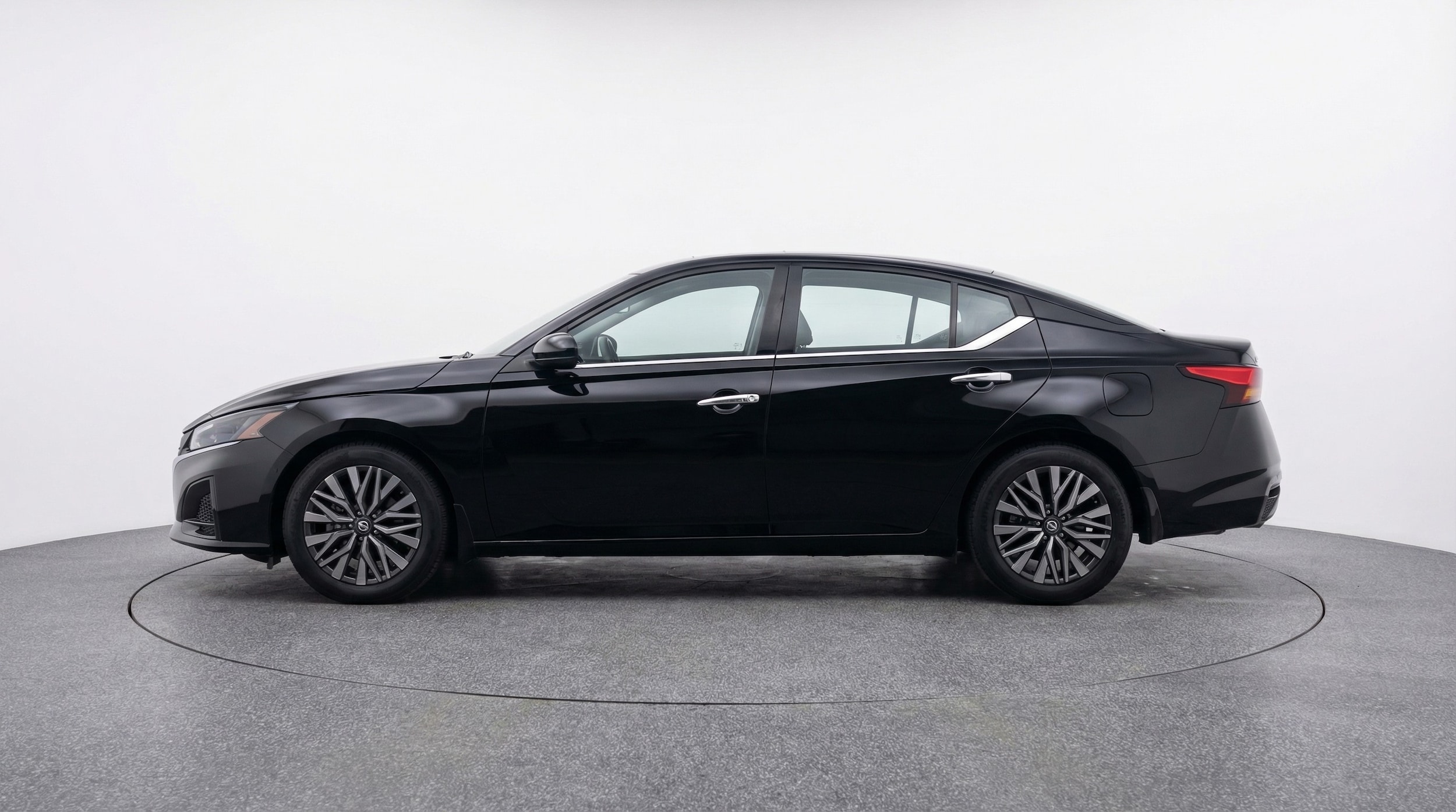 Thumbnail: 2025 Nissan Altima - 4
