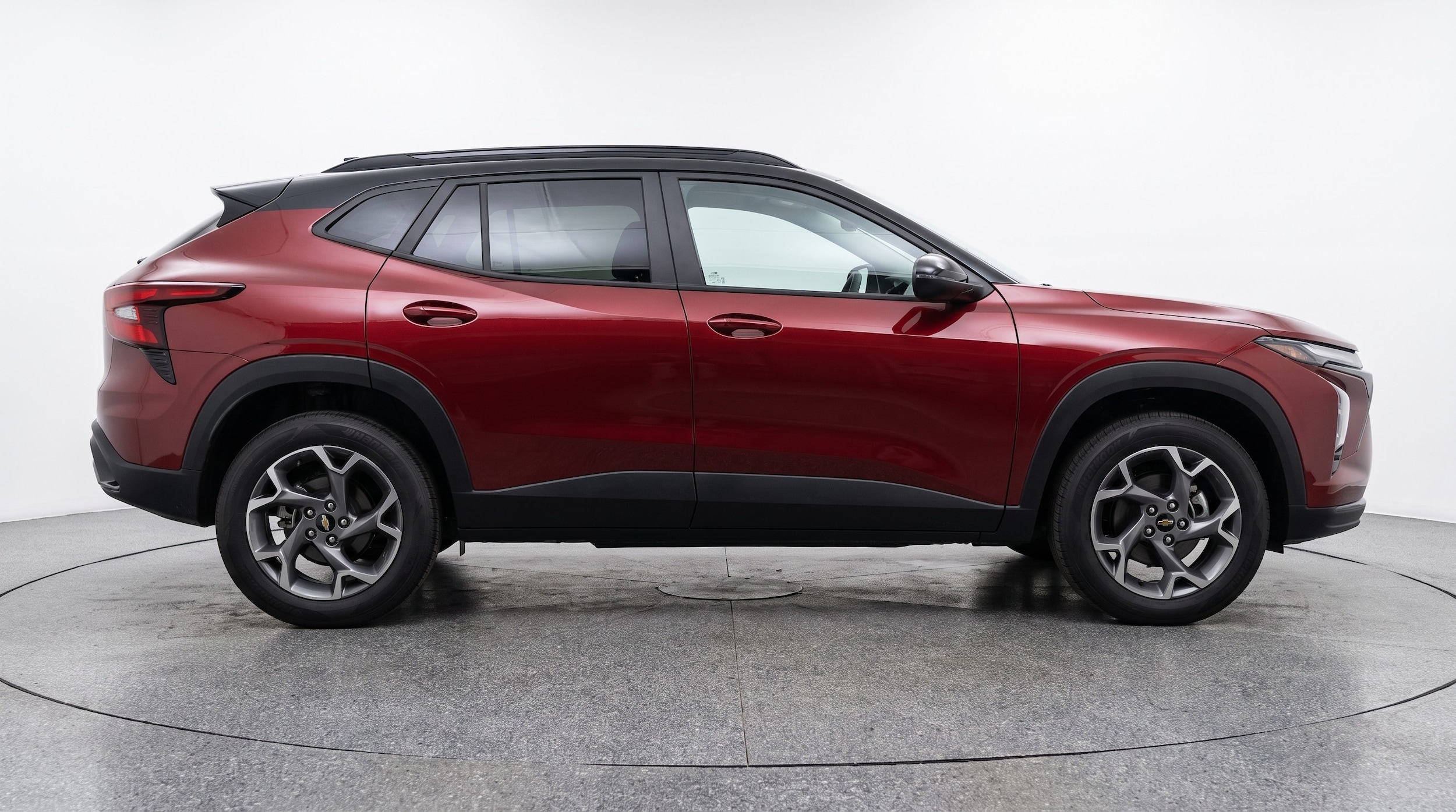 Thumbnail: 2025 Chevrolet Trax - 8